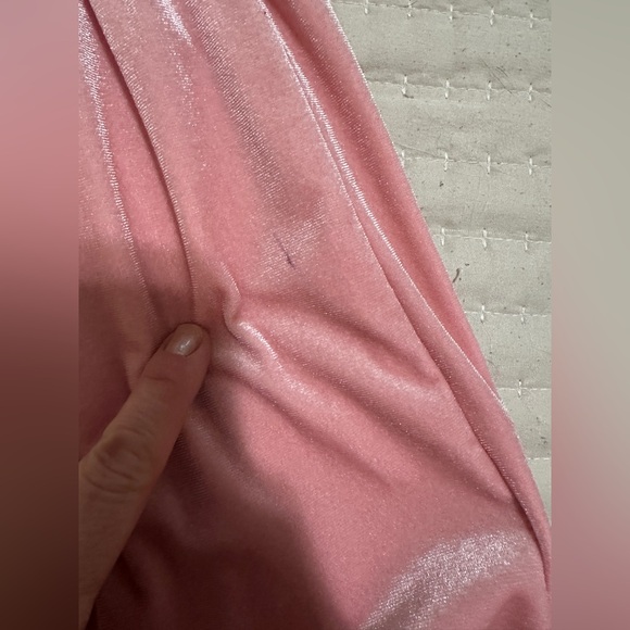 OLD NAVY GIRLS VELVET PINK DRESS - SIZE 5 - Picture 5 of 6